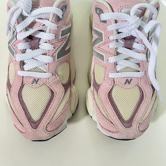 New Balance 9060 Sneaker in Rose Sugar, Angora, & Ice Wine - Picture 3 of 10